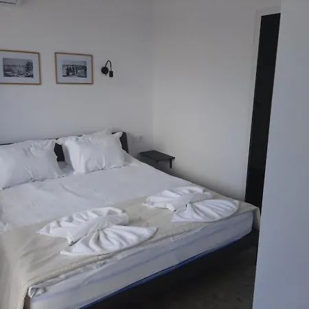 Mistral Hotel 3*