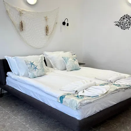 Mistral ネセバル