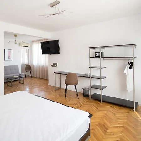 Hotel Mistral