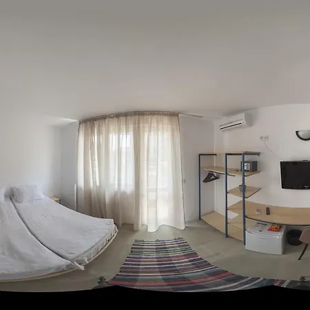 Mistral Hotel