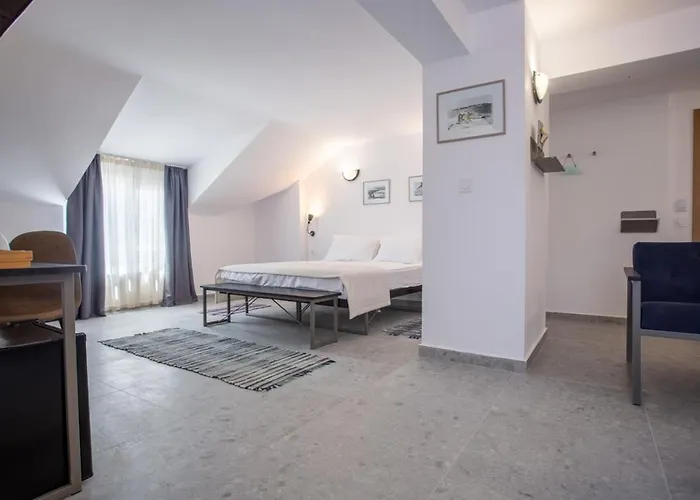 Mistral Отель Несебр